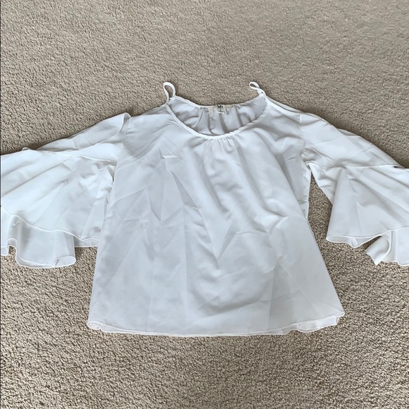 White spaghetti strap too with cut out shoulders - Picture 1 of 1